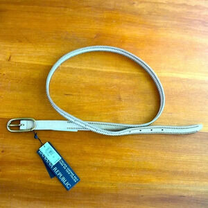 NWT BANANA REPUBLIC women’s sand suede belt size small gold oval buckle